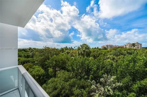 100 S Pointe Drive Miami Beach FL 33139