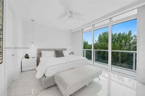 100 S Pointe Drive Miami Beach FL 33139