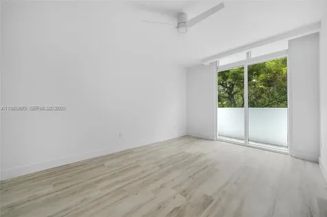 100 S Pointe Drive Miami Beach FL 33139
