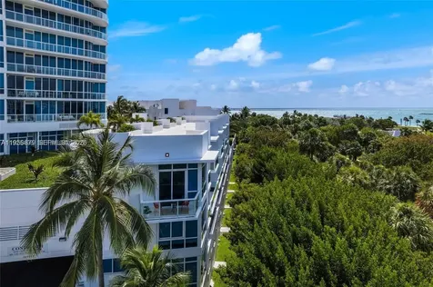 100 S Pointe Drive Miami Beach FL 33139