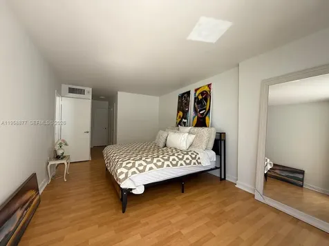1228 West Avenue Miami Beach FL 33139