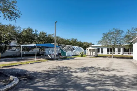 2980 W Oakland Park Boulevard Oakland Park FL 33311