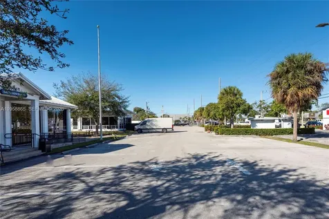 2980 W Oakland Park Boulevard Oakland Park FL 33311