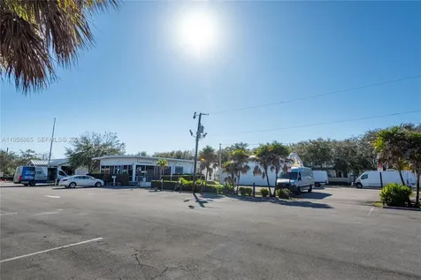 2980 W Oakland Park Boulevard Oakland Park FL 33311