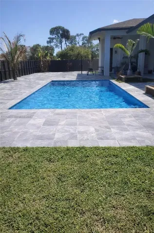 960 Rutherford Lane Haverhill FL 33415