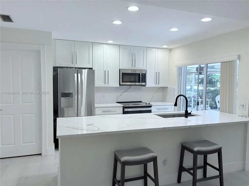 803 Silverleaf Oak Court Palm Beach Gardens FL 33410