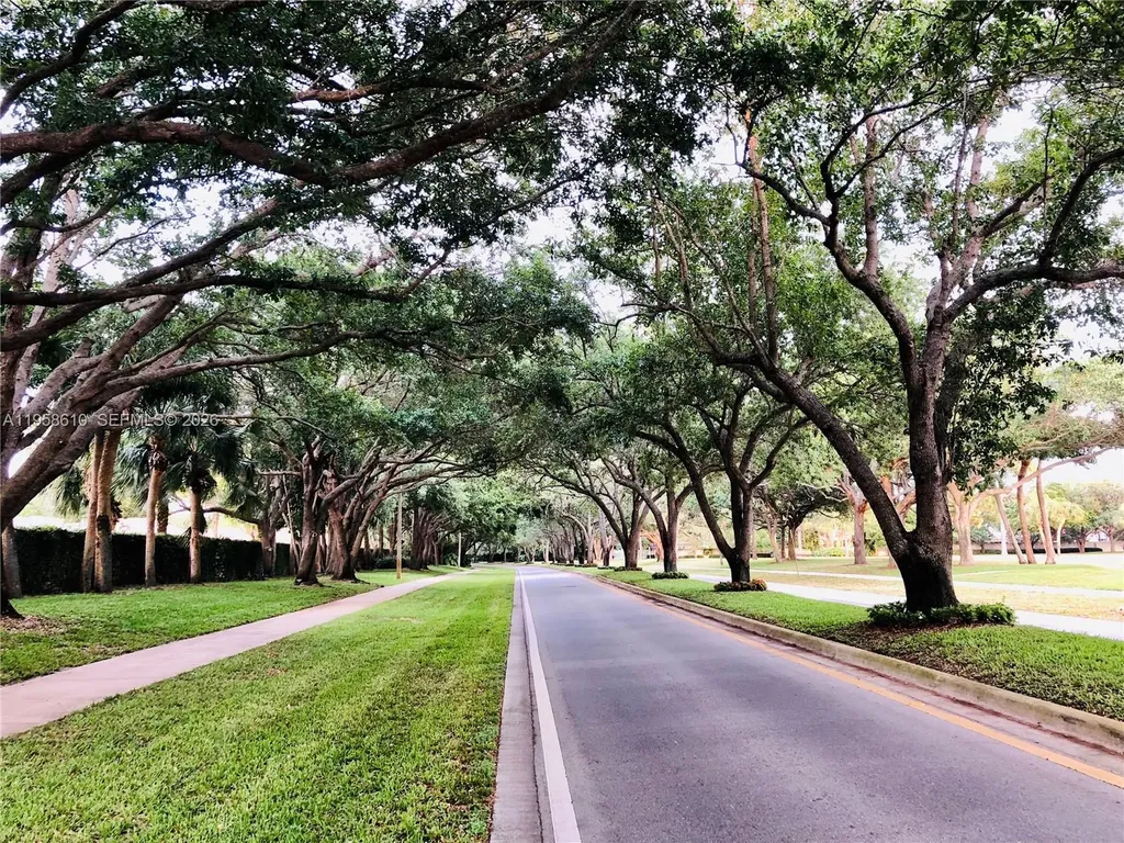 803 Silverleaf Oak Court Palm Beach Gardens FL 33410