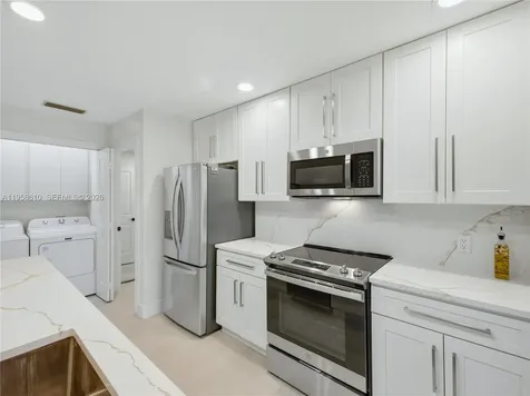 803 Silverleaf Oak Court Palm Beach Gardens FL 33410