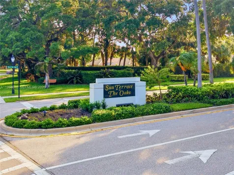 803 Silverleaf Oak Court Palm Beach Gardens FL 33410