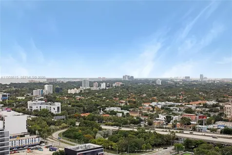 185 SW 7th Street Miami FL 33130