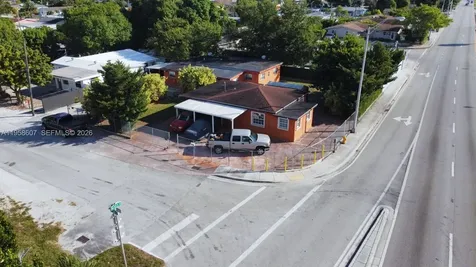 3575 NW 103rd Street Miami FL 33147