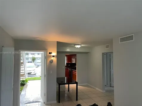 7670 SW 82nd Street Miami FL 33143