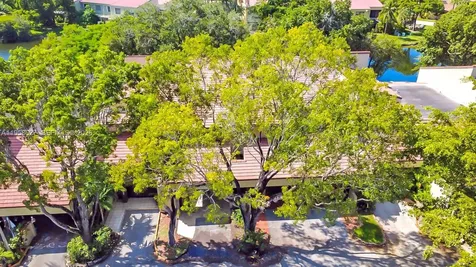3831 Estepona Avenue Doral FL 33178