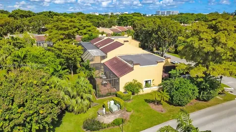 3831 Estepona Avenue Doral FL 33178