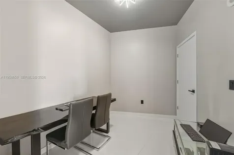 851 NE 1st Avenue Miami FL 33132