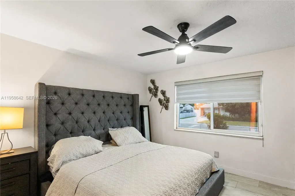 821 N 73rd Terrace Hollywood FL 33024
