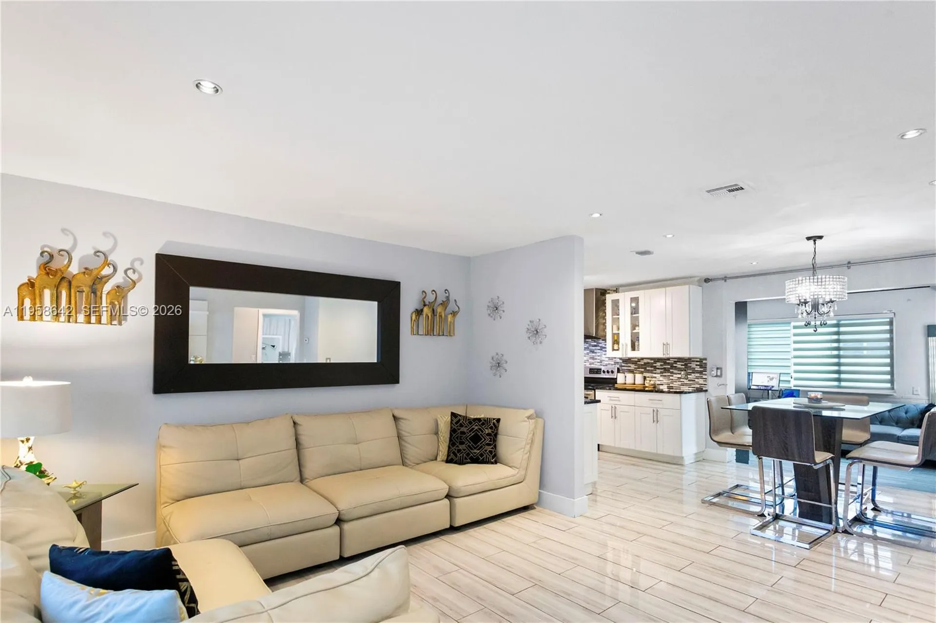 821 N 73rd Terrace Hollywood FL 33024