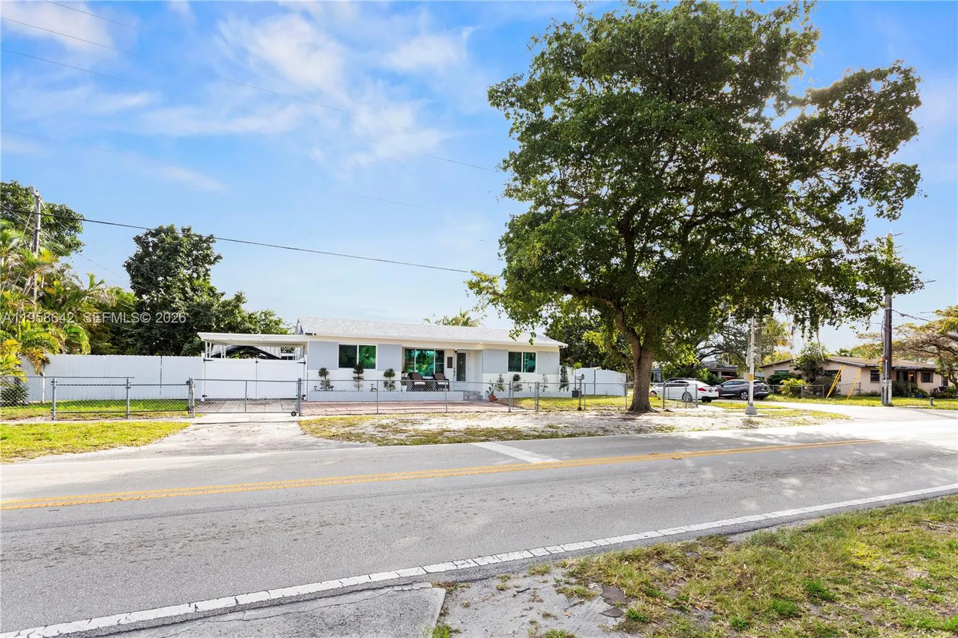 821 N 73rd Terrace Hollywood FL 33024