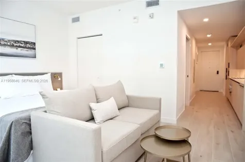 225 N Miami Avenue Miami FL 33128