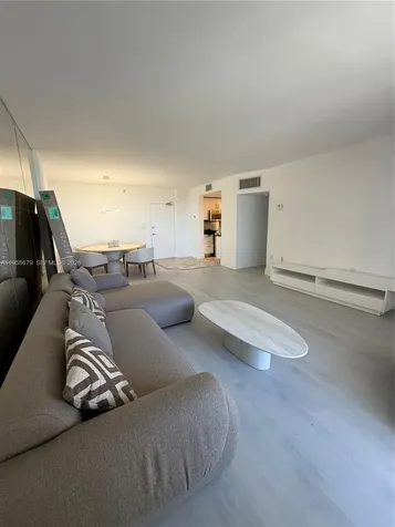 10275 Collins Avenue Bal Harbour FL 33154