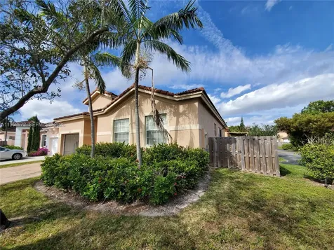 21460 SW 90th Court Cutler Bay FL 33189
