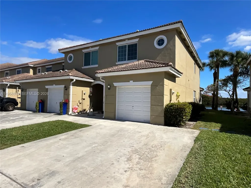 231 SW 120th Avenue Pembroke Pines FL 33025