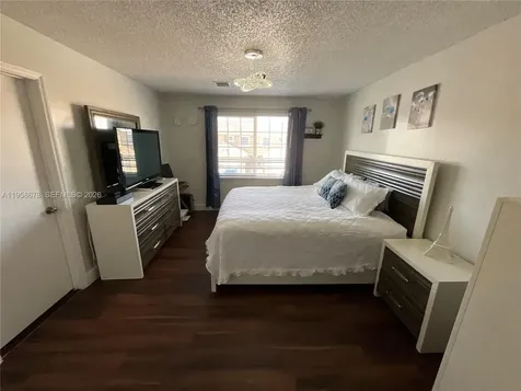 231 SW 120th Avenue Pembroke Pines FL 33025