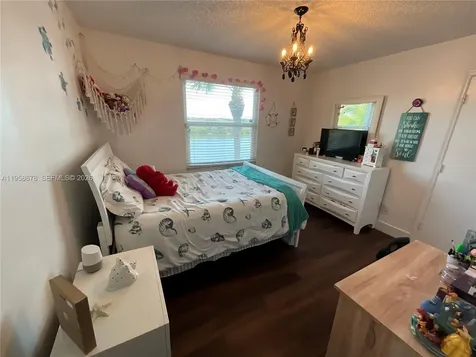 231 SW 120th Avenue Pembroke Pines FL 33025