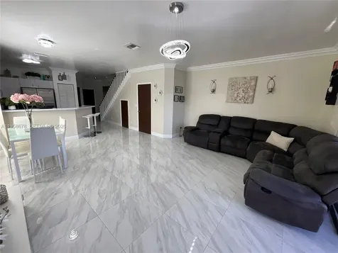 231 SW 120th Avenue Pembroke Pines FL 33025
