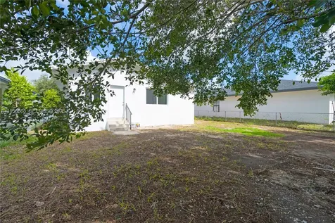667 NW 14th Street Florida City FL 33034