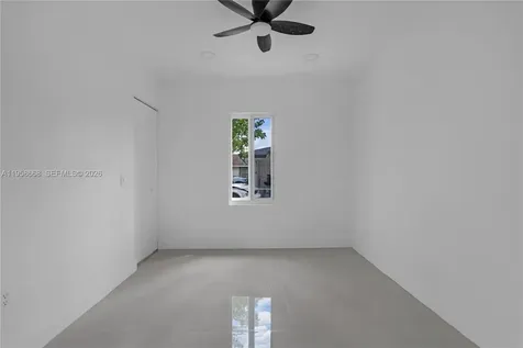 667 NW 14th Street Florida City FL 33034