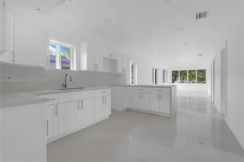 667 NW 14th Street Florida City FL 33034