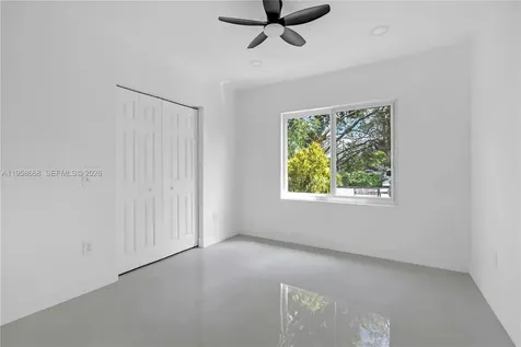 667 NW 14th Street Florida City FL 33034