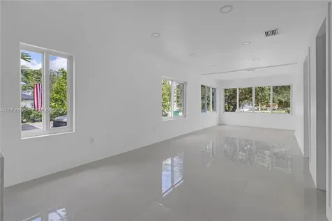 667 NW 14th Street Florida City FL 33034