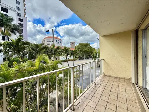 901 SW 37th Avenue Miami FL 33135