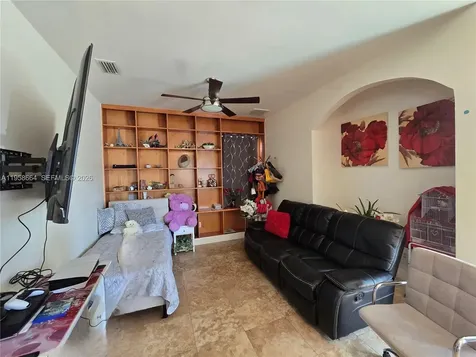 1220 Mckinley Lehigh Acres FL 33972