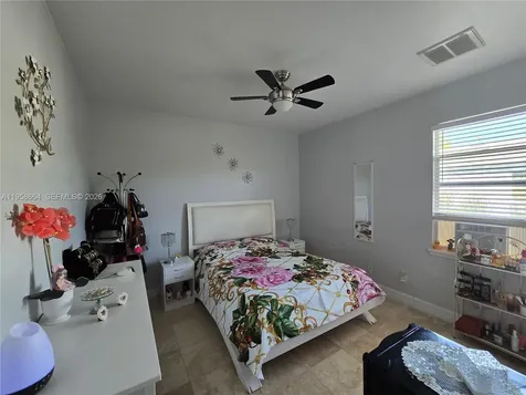 1220 Mckinley Lehigh Acres FL 33972