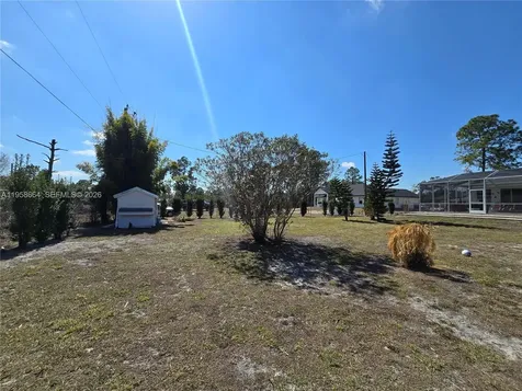 1220 Mckinley Lehigh Acres FL 33972