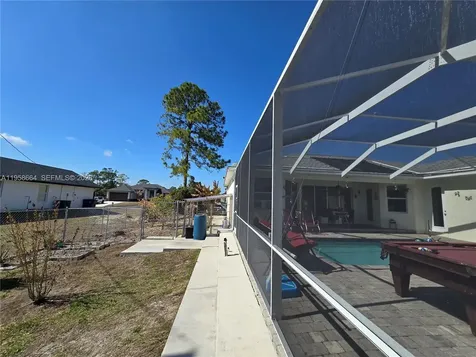 1220 Mckinley Lehigh Acres FL 33972