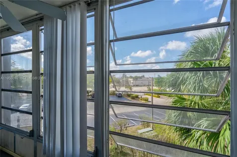 1800 SW 81st Avenue North Lauderdale FL 33068