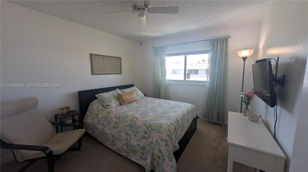 5300 Washington Street Hollywood FL 33021