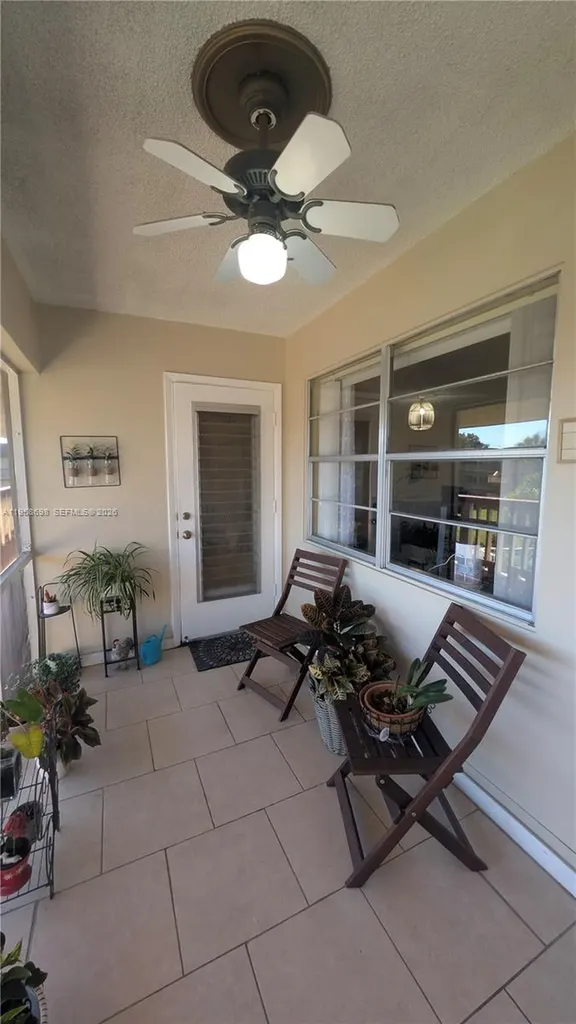5300 Washington Street Hollywood FL 33021