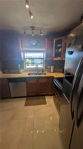 5300 Washington Street Hollywood FL 33021