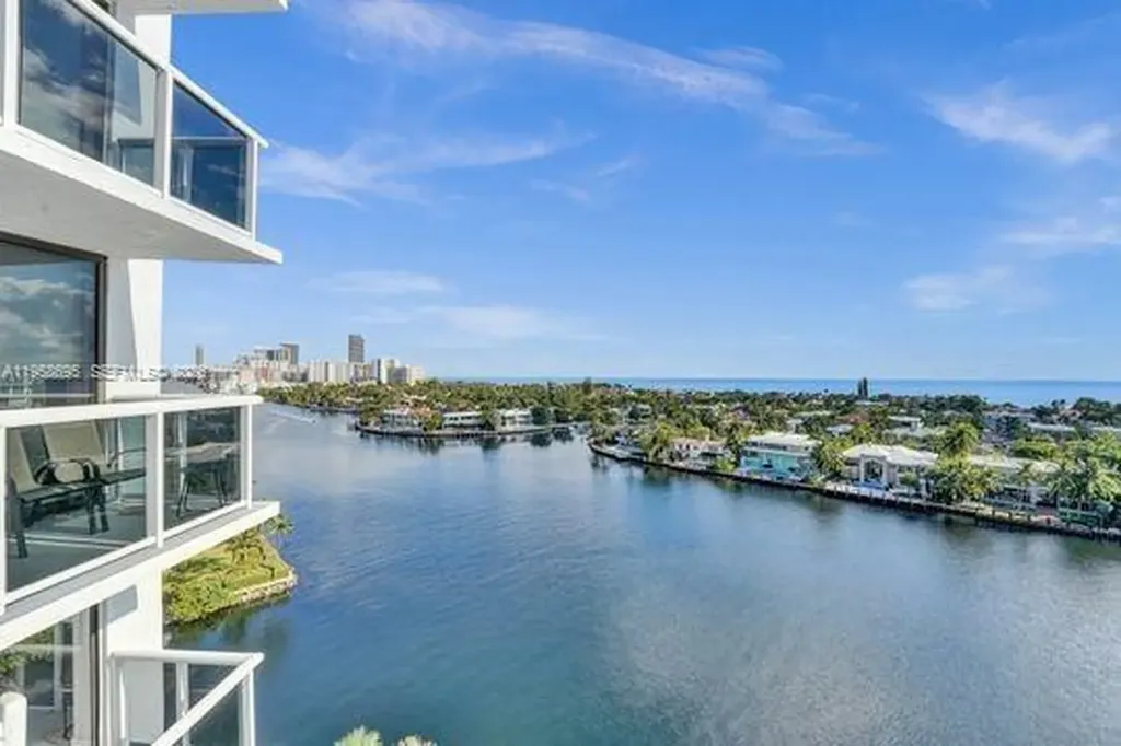 20515 E Country Club Drive Aventura FL 33180