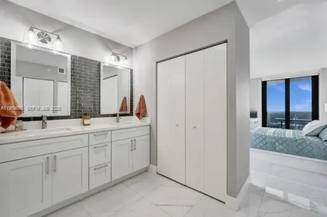 20515 E Country Club Drive Aventura FL 33180
