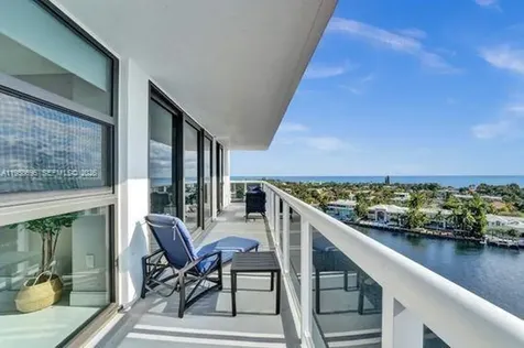 20515 E Country Club Drive Aventura FL 33180