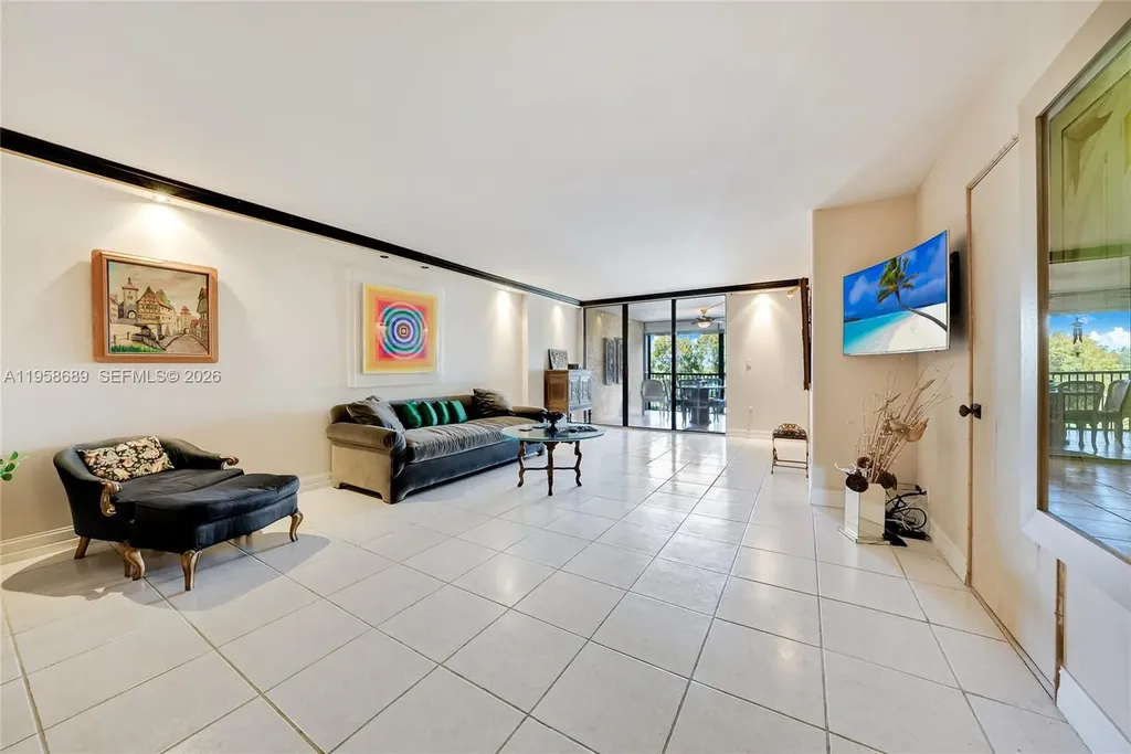 2802 N 46th Avenue Hollywood FL 33021
