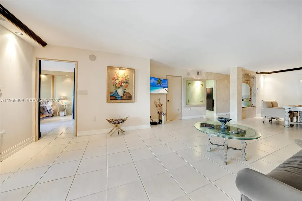 2802 N 46th Avenue Hollywood FL 33021