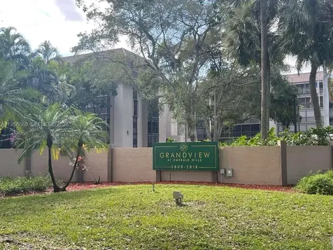 2802 N 46th Avenue Hollywood FL 33021