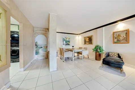 2802 N 46th Avenue Hollywood FL 33021